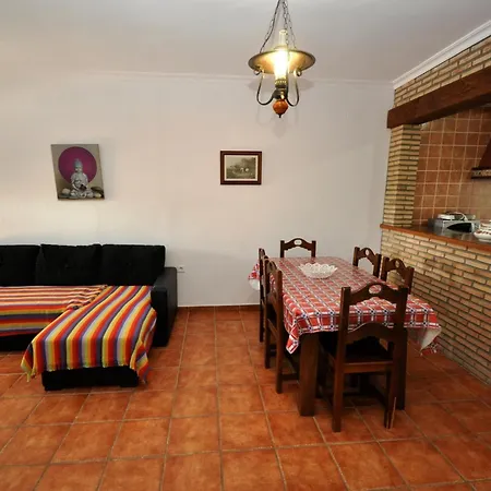 Chalet Con Piscina Y Jacuzzi Compartido En Conil De La Frontera, Ideal Para Familias - Es-180-88 Villa