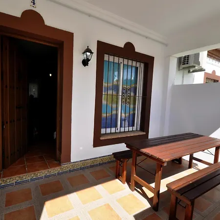 Chalet Con Piscina Y Jacuzzi Compartido En Conil De La Frontera, Ideal Para Familias - Es-180-88