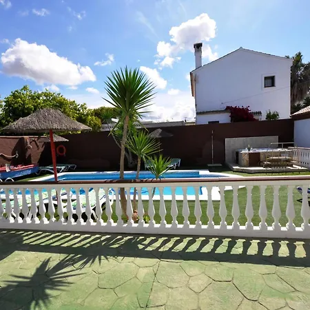 Chalet Con Piscina Y Jacuzzi Compartido En Conil De La Frontera, Ideal Para Familias - Es-180-88 Villa Conil De La Frontera