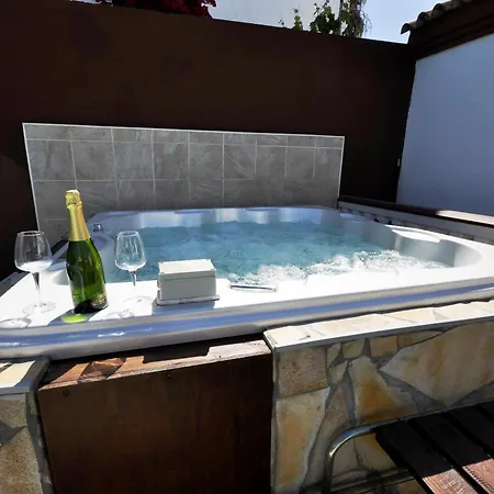 Villa Chalet Con Piscina Y Jacuzzi Compartido En Conil De La Frontera, Ideal Para Familias - Es-180-88 Conil De La Frontera